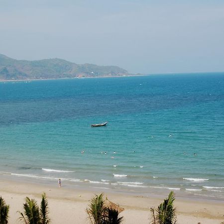 Minh Nhat Hotel Nha Trang Extérieur photo